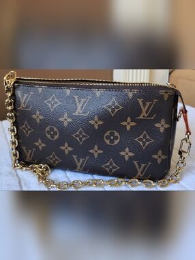 Louis Vuitton Monogram Pochette Accessoires - M82766